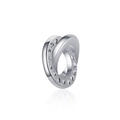 Abalorio de plata pulida con anillos entrelazados y grabado de corazones para joyería DIY - Plateado