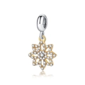 Gouden kerst sneeuwvlok hanger met kristallen voor DIY armband en sieraden maken project - Gouden Sneeuwvlok (DGB797)