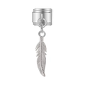 Détail d'un maillon modulaire en argent avec un pendentif en forme de plume ciselée - Plume Argent (MK-DGB1530)