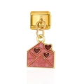 Abalorio estilo italiano para pulsera con sobre rosa de purpurina y corazones rojos - Sobre (MK-DGB2300)