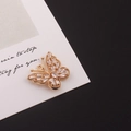 Makroaufnahme von vergoldetem Schmetterlingsanhänger mit Zirkonia für DIY-Schmuckdesign - Schmetterlingsform (8#)
