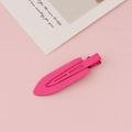 Macro detail of matte magenta alligator hair clip for hair styling and fixing - Rose Red (11#)