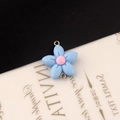 Detail van DIY lichtblauwe harsbloem met roze hart en dubbele ringen voor sieraden maken - 5# Dubbele Lus - Lichtblauw