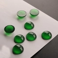 Dunkelgrüne Cabochon-Harzsteine für DIY-Schmuck mit glatter glänzender Oberfläche - 15mm