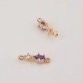 Détail du pendentif goutte plaqué or avec zircon violet et double anneau de connexion - 1 pièce / Violet