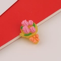 Detailansicht von DIY-Tulpenharz-Anhängern mit rosa Blüten und oranger Schleife - Rosa Tulpenstrauß (5#)