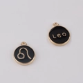 Détail de pendentifs signe Lion avec cadre doré et émail noir pour création de bijoux DIY - Lion / Noir