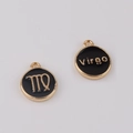 Détail macro de pendentifs ronds Vierge en émail noir avec bordures en alliage doré - Vierge / Noir