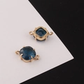 Paire de connecteurs bijoux en cristal carré bleu foncé avec placage en or 18 carats - 11*17mm / Bleu clair