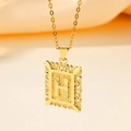 Collier doré avec pendentif rectangulaire, bordure en dentelle creuse et lettre H en relief - Lettre H (Pendentif uniquement (sans chaîne))