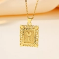 Collier avec pendentif carré lettre Y dorée doté de motifs gravés et d'une chaîne fine - Lettre Y (Pendentif uniquement (sans chaîne))