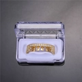 Gouden hiphop-grillz met zirkonia diamanten en ster-uitsparingen in een displaydoos - Tand Grillz Beneden (S00056G-2) / 18K goud / Goud