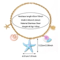 Collar de acero inoxidable dorado con dijes coloridos de estrellas de mar y caracolas - Estilo Estrella de Mar Azul Caracola Rosa (25N06515G) / Dorado