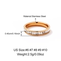 Dettaglio dell'anello in acciaio oro rosa 4mm con zirconi e specifiche tecniche - Taglia 6 / Oro rosa