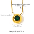Gouden roestvrijstalen ketting met ronde hanger voorzien van een grote groene edelsteen - Goud-Groene Cirkel (25N06598G-Green)