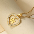 Goldene Herz-Halskette mit Buchstabe W und funkelnden Kristall-Besatz Details - Buchstabe W / Gold