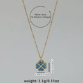 Detailed view of opal clover pendant necklace with size 1.3cm and 45cm chain length - 18K / Blue