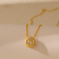 Collier signe Taureau doré avec pendentif ajouré et pierre de zircon scintillante - Taureau