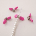 Fermaperle a farfalla rosa per creazione gioielli e progetti di perline fai-da-te - Piccolo 7x26mm (Confezione da 1 Pezzo) / Manicotto Protettivo Rosa