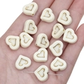 Perle a cuore in acrilico bianco crema con incisione dorata per gioielli fai-da-te - Perlina a Cuore a Doppia Faccia