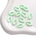 Pastel mintgroene acryl open kettinggespen voor DIY sieraden en handgemaakte kettingen - Massieve Ovale Gesp / 50 Stuks / Lichtgroen