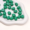 Perle in acrilico verde vivace a forma di mais con finitura lucida per gioielli DIY - Verde scuro