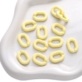 Matte lichtgele acryl open schakels voor DIY handgemaakte armbanden sieraden maken - Massieve U-vorm Gesp / 5 Stuks / Lichtgeel