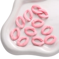 Roze matte acryl ovale open schakels voor doe-het-zelf sieraden op een wit dienblad - Massieve Ovale Gesp / 5 Stuks / Roze