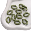 Olijfgroene matte acryl open schakels voor DIY ketting en armband sieraden maken - Massieve Ovale Gesp / 5 Stuks / Olijfgroen