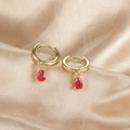 Elegantes pendientes de aro dorados con circonitas rojas en forma de pera sobre seda - Colgante Rojo (E1045-Oro Rojo) / Dorado