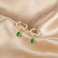 Elegantes pendientes de aro dorados con gotas de circón verde sobre seda champán - Colgante Verde Oscuro (E1045-Oro Verde) / Dorado