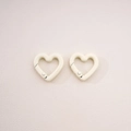Pair of heart-shaped spring snap hooks in cream white matte finish for DIY keychains - 2# Peach Blossom Buckle / 21x21mm Thickness approx 3.5mm / Beige