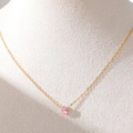 Collier en acier inoxydable plaqué or 18K avec pendentif zircon rose en forme de poire - Collier Pierre de Naissance Goutte / Juillet