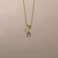 Goldene Schichtkette mit blauem Emaille und rechteckigem rosa Kristall-Anhänger - Gold Quadrat Rosa Zirkonia
