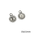 Antiksilberner Sonnenanhänger mit lachendem Gesicht und 15x11mm Größenangabe - Sonne