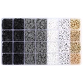 Kit bijoux DIY 28 compartiments avec perles heishi, lettres et accessoires en métal doré - 6mm / Série Noir Gris Blanc