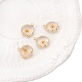 Handmade 18K gold-plated round pendant with white dried daisy flower inserts - 15x18mm (FGT656) 1 Piece/Pack / Gold Light Yellow Flower