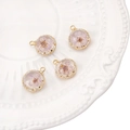 Set of four circular 18K gold-plated pendants with real purple dried flowers - 15x18mm (FGT656) 1 Piece/Pack / Gold Purple Flower