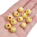 Perles en acrylique jaune nacré à trous croisés pour bracelets DIY présentées en main - 8x6mm (5 Pièces/Pack) / Jaune