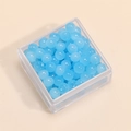 Perline di vetro rotonde celeste organizzate in un contenitore quadrato trasparente - 4mm (Foro da 1mm, 10g/Confezione, Circa 100 Pezzi) / Blu Giada Oliato