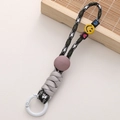 Porte-clés tressé vert armée avec perle smiley jaune et perles en forme de cœur - Style #01 (Environ 14cm)