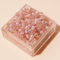 DIY-Perlen-Set mit rosa transluzenten irisierenden Glasperlen in einer Kunststoffbox - 4mm (Öffnung ca. 1mm, 450g/Packung, ca. 6750 Stk.) / Schmetterlingsrosa