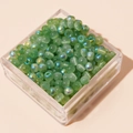Polierte Aurora lichtgrüne Glasperlen für DIY handgemachten Schmuck und Basteln - 4mm (Öffnung ca. 1mm, 450g/Packung, ca. 6750 Stk.) / Sattes Grün