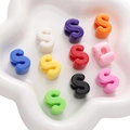Perles lettres S colorées en acrylique pour bijoux DIY et accessoires de bijoux de téléphone - Largeur 14-21mm Hauteur 20-21mm Trou 5mm 500g/Paquet / Lettre S Couleurs Mélangées Aléatoires (Environ 175 pcs)