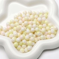 Cuentas redondas de vidrio blanco con veteado amarillo y rosa para joyería DIY - 30 Piezas/Paquete (8mm) / Amarillo