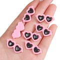 Roze hartvormige hars zonnebril bedeltje voor doe-het-zelf en poppenaccessoire - Hart Stijl / 10 Stuks/Verpakking (29x13mm) / Roze