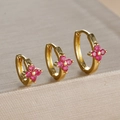 Close-up of three graded sizes of gold-plated clover earrings with pink zircon stones - Gold - Rose Red (Y26088)