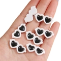 Mini hartvormige acryl zonnebril zwart en wit voor DIY-poppenaccessoires en knutselen - Hart Stijl / 10 Stuks/Verpakking (29x13mm) / Wit