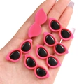 Mini DIY acryl zonnebril accessoires in roze en zwart voor poppen decoraties - Ronde Stijl / 10 Stuks/Verpakking (40x15mm) / Rozerood