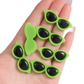 Miniatuur acryl zonnebril in lichtgroen voor DIY knutselen en pop accessoires - Ronde Stijl / 10 Stuks/Verpakking (40x15mm) / Groen
